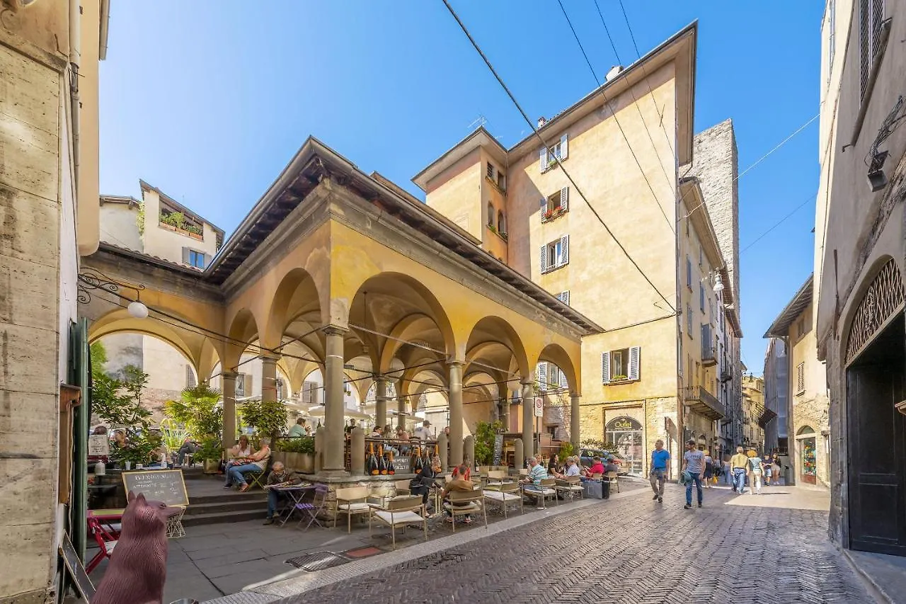 Donizetti Boutique-Nel Cuore Di Citta Alta Bergamo 0*,  Italien